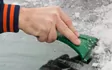 Grattoirs à glace: 9 modèles testés