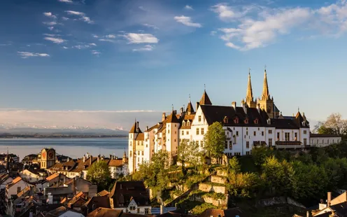 Sommer in Neuenburg: entspannt und festlich