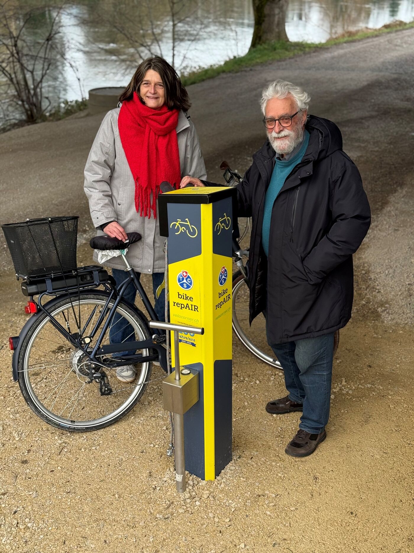 neue Veloreparatur-Säule in Aegerten