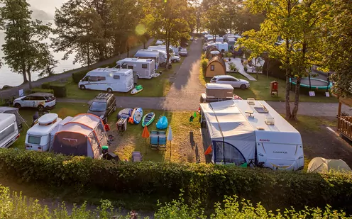 Wohnwagen oder Wohnmobil – die Vor-und Nachteile