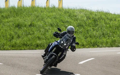 Motorradkurse und -fahrtrainings