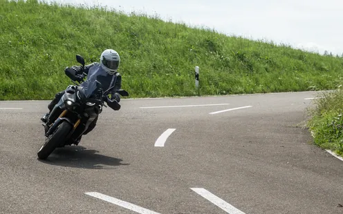 Moto: corso di perfezionamento per maestri conducenti