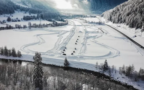 Fahren auf Schnee und Eis: Training für mehr Kontrolle