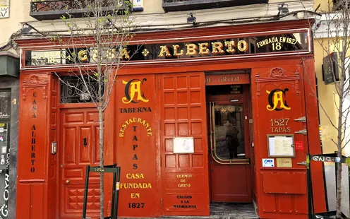 Madrid: Ein Calamari-Sandwich  mit Los Gatos