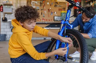 Kinder auf dem Velo